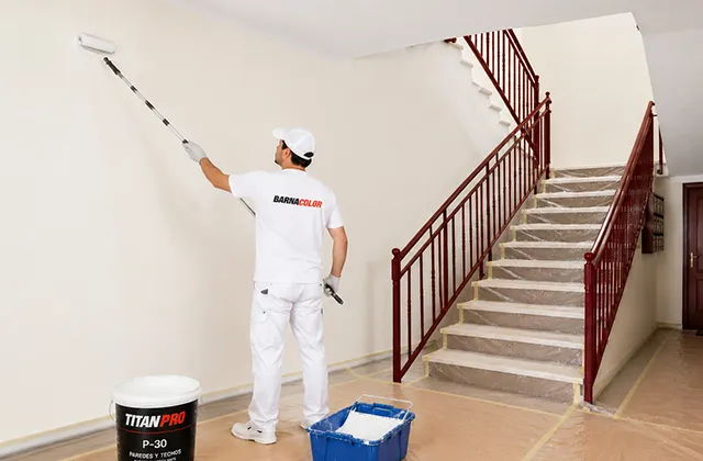 Pintar Escalera de Comunidad de Propietarios - BARNACOLOR