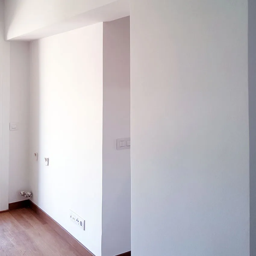 Alisar paredes en Barcelona - BARNACOLOR