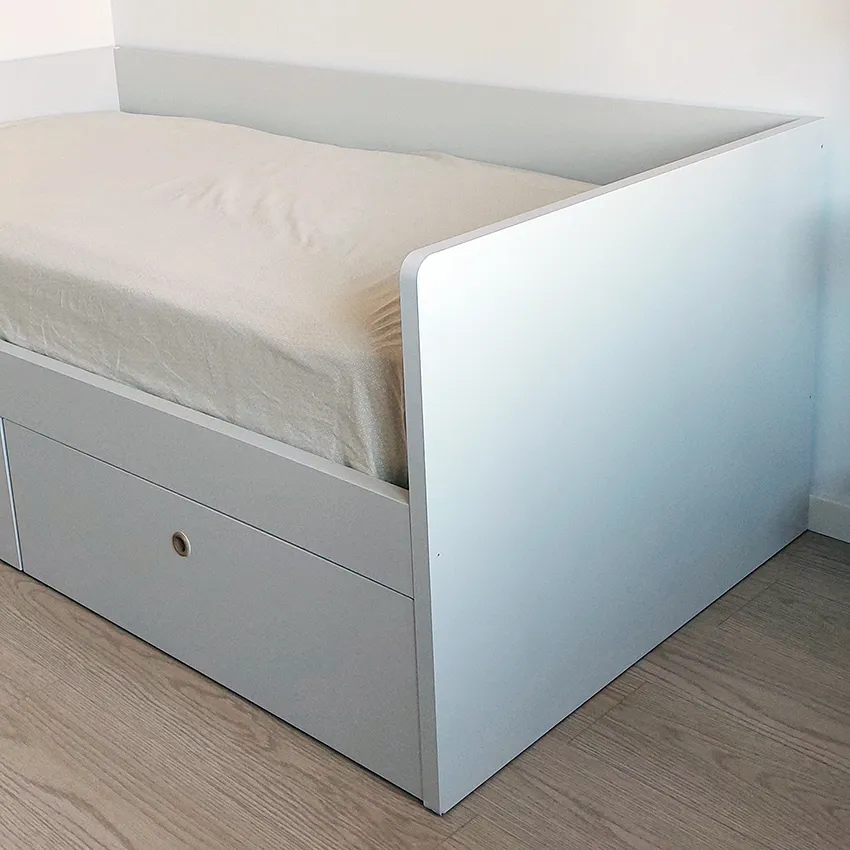 Esmaltar  muebles juveniles en Barcelona - BARNACOLOR